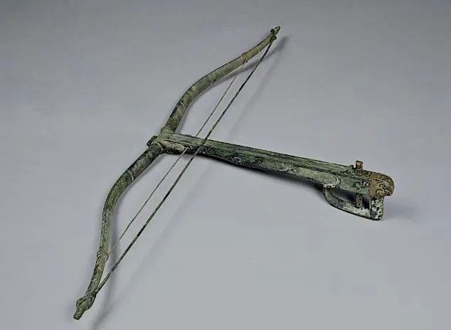 《问道》手游携带两种武器！一眼仙侠梦回！新时装来啦~